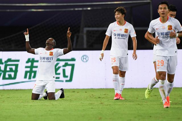 亚历山大29+9+9东契奇手冷 雷霆大胜独行侠1-0